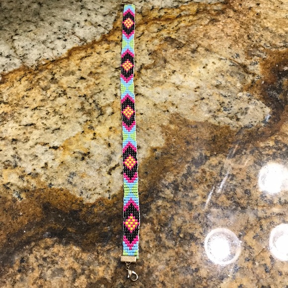 Chocker - Picture 2 of 3